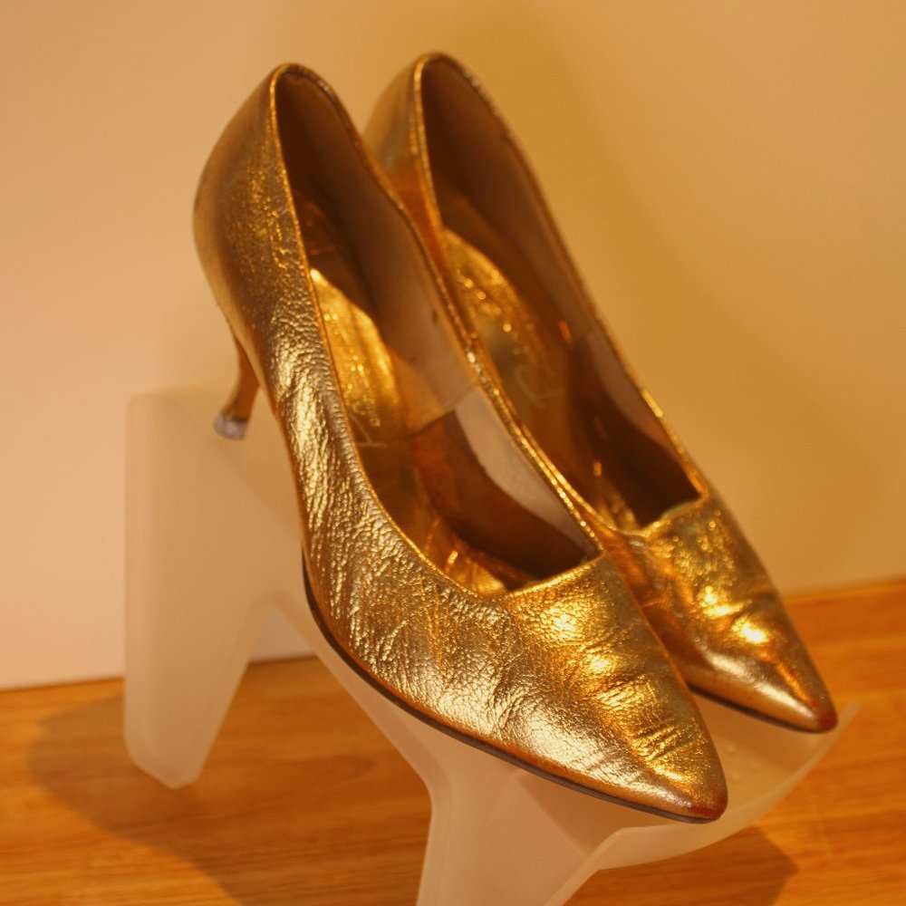 Vintage Gold heels pumps shoes. 50s shiny Mrs. Maisel, mad men, Miss Maisel
